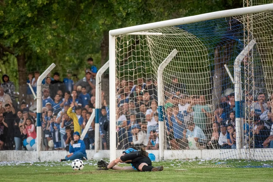 Una atajada durante la final de 2023