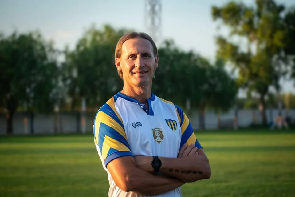 Adrián “Polaco” Bastía en la cancha con la camiseta de Belgrano